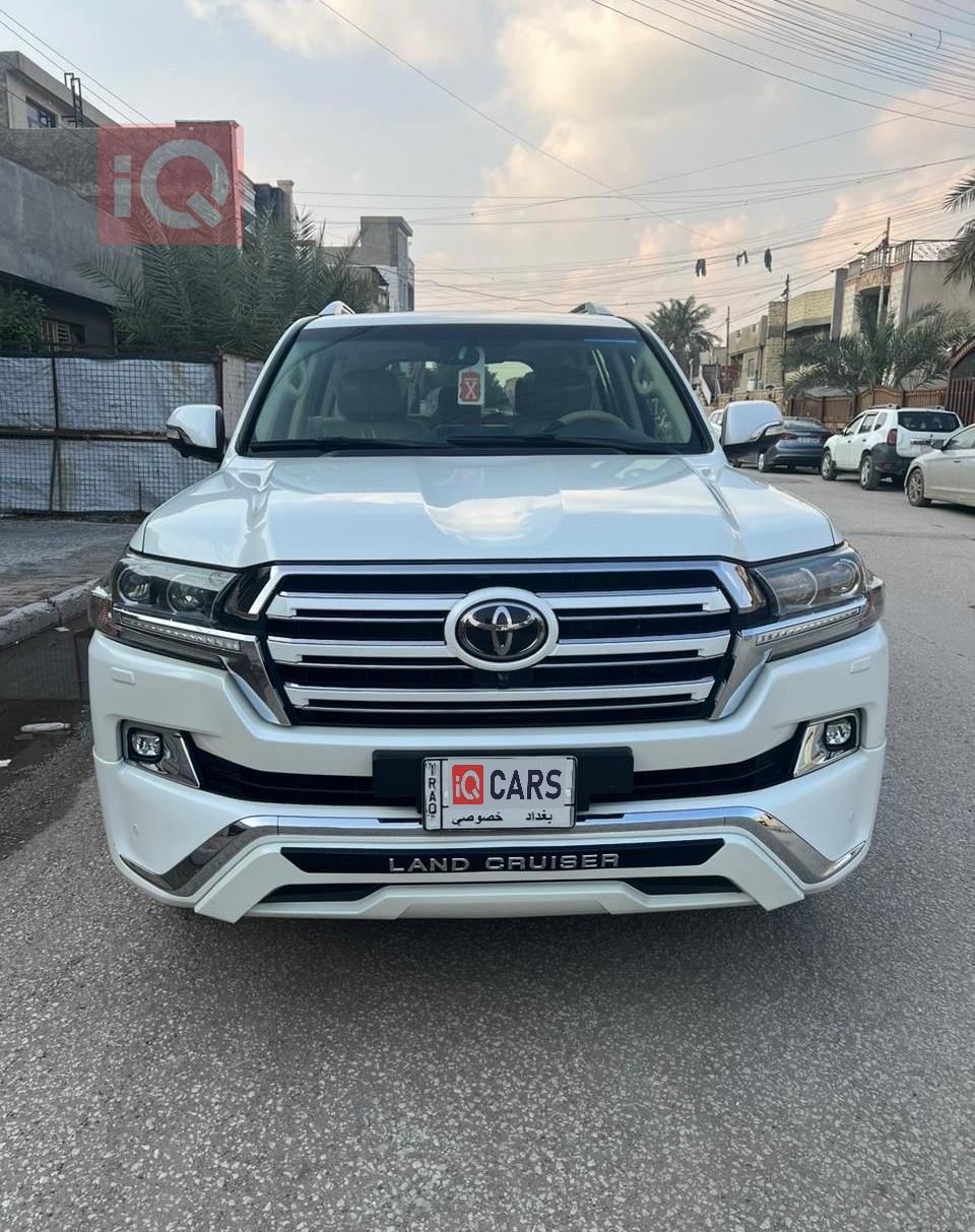 تويوتا لاندكروزر